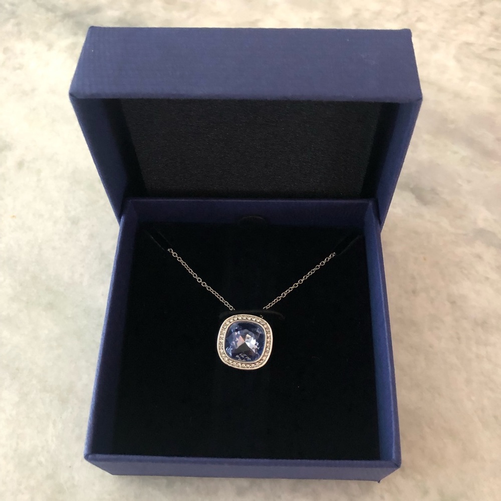 SWAROVSKI